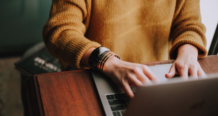 HOW TO WRITE A BOOK IN 30 DAYS (EVEN IF YOU’VE NEVER WRITTEN ANYTHING BEFORE)