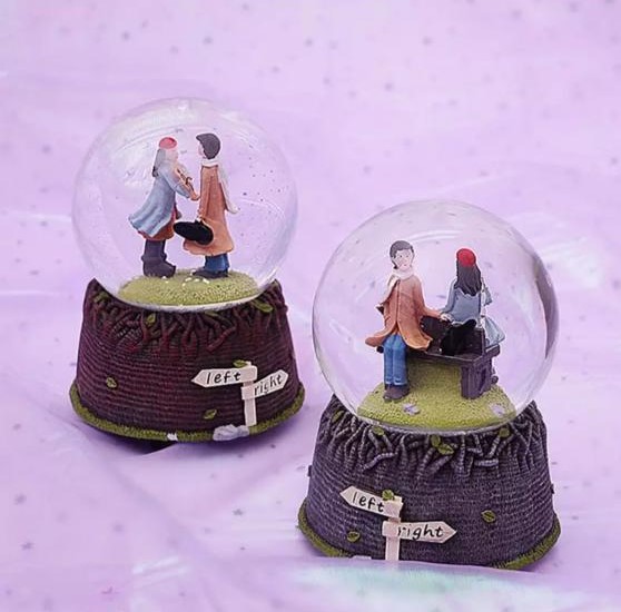 Music-Box Crystal-Ball Cute Couple With Lights Crystal Ball Music Box Creative Crafts Gift